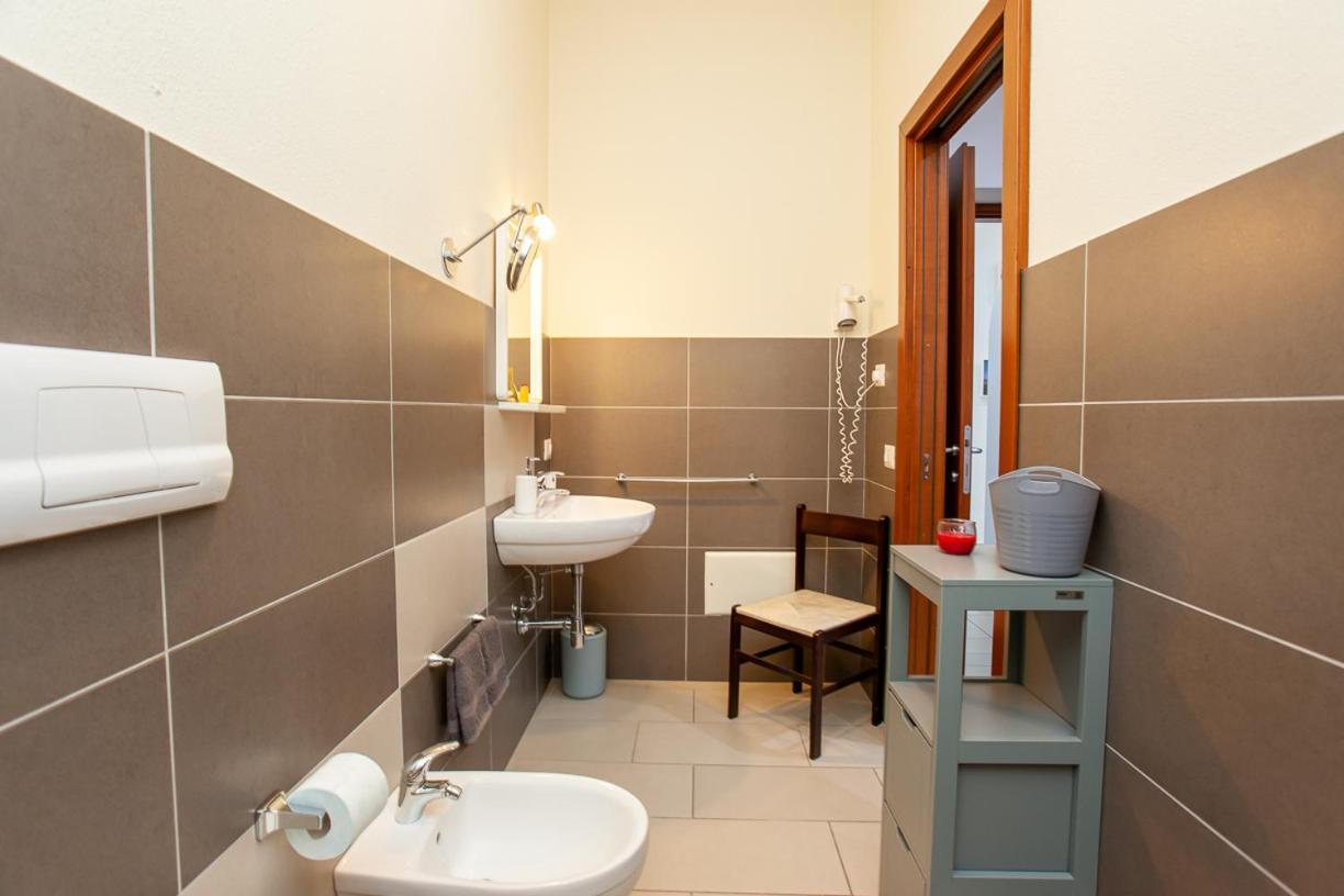 Mivida "Le Stanze Di Ada" Bed & Breakfast ซาน เตโอโดโร ภายนอก รูปภาพ