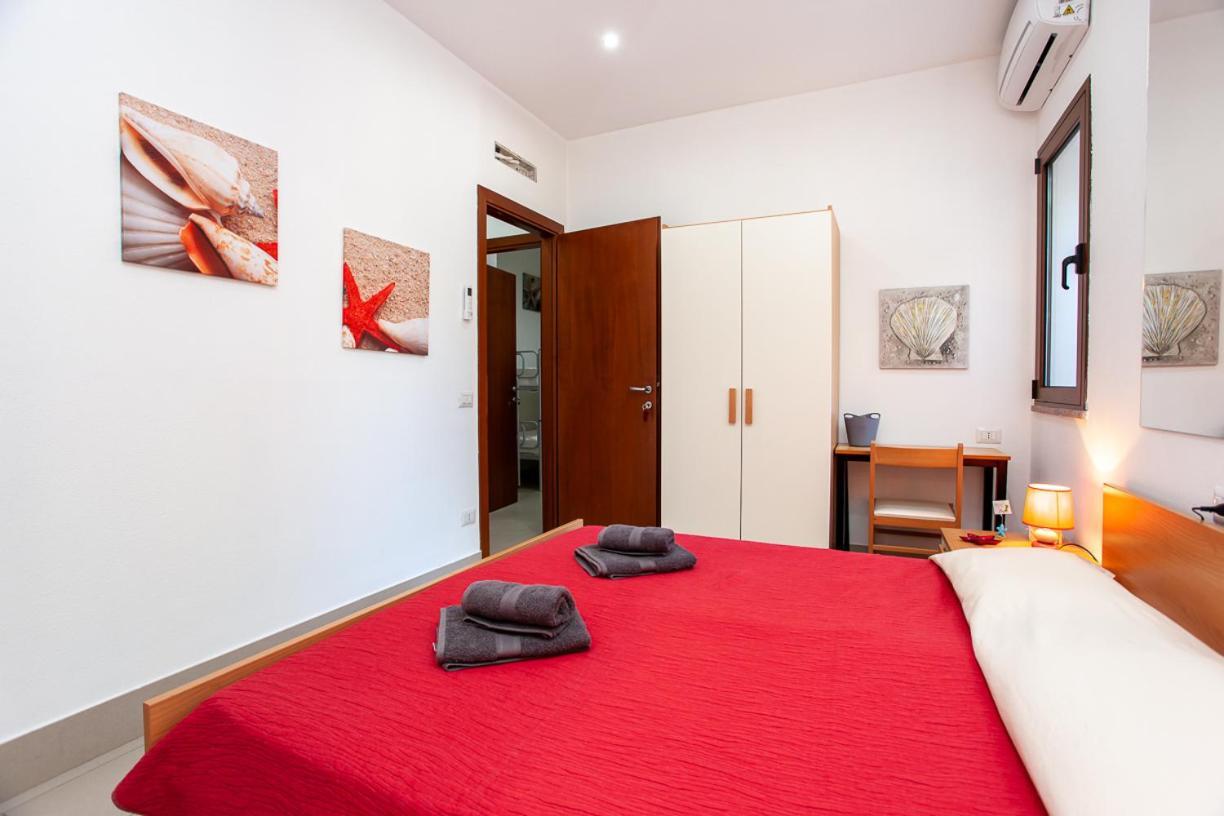 Mivida "Le Stanze Di Ada" Bed & Breakfast ซาน เตโอโดโร ภายนอก รูปภาพ
